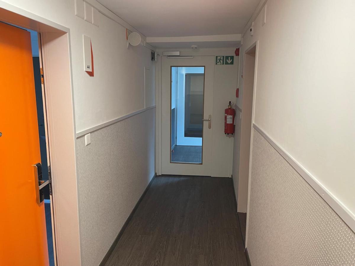 Easyhotel Zuerich Limmatplatz Exterior foto